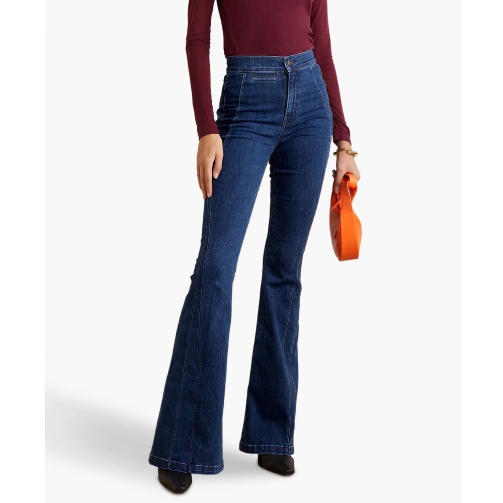 NWT Veronica Beard Jeans Sheridan Exaggerated Flare 
SIZE 25

High-rise cut